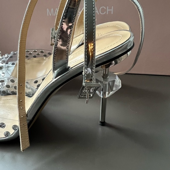 SOLD Mach & Mach Double Diamond Heels - Picture 8 of 9